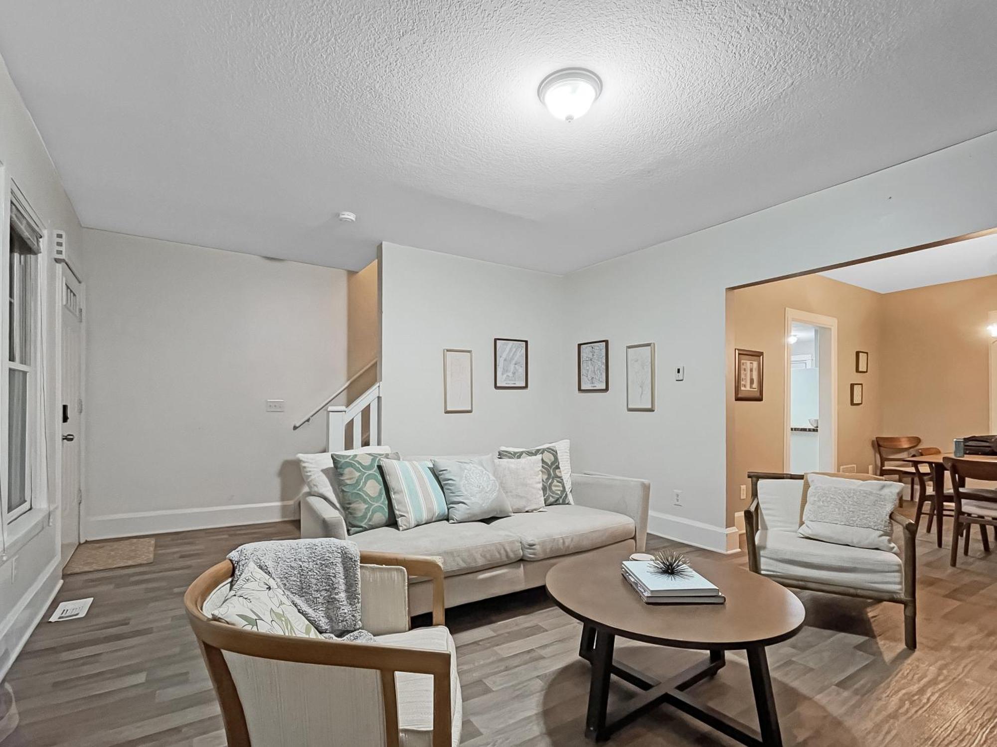 Vila Chic 2Br Duplex Free Parking Near Hospitals Des Moines Exteriér fotografie
