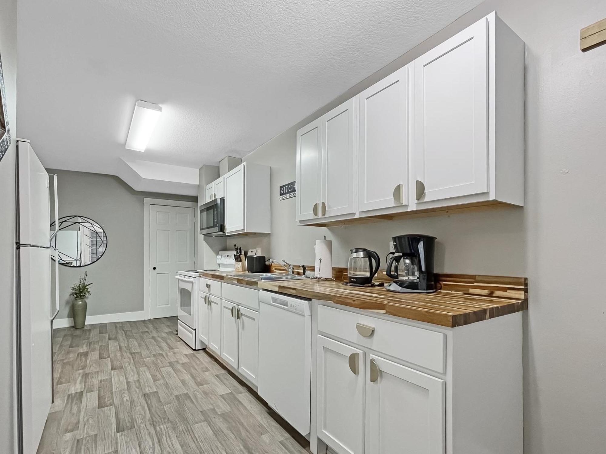 Vila Chic 2Br Duplex Free Parking Near Hospitals Des Moines Exteriér fotografie